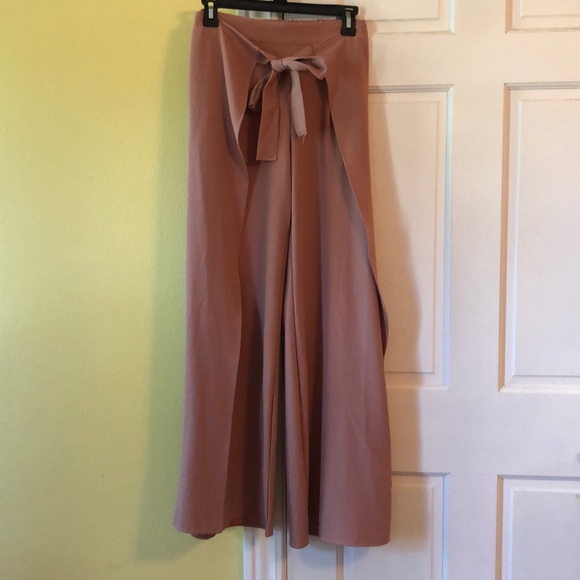 a'gaci Pants - Gorgeous Rose colored Wide leg pants